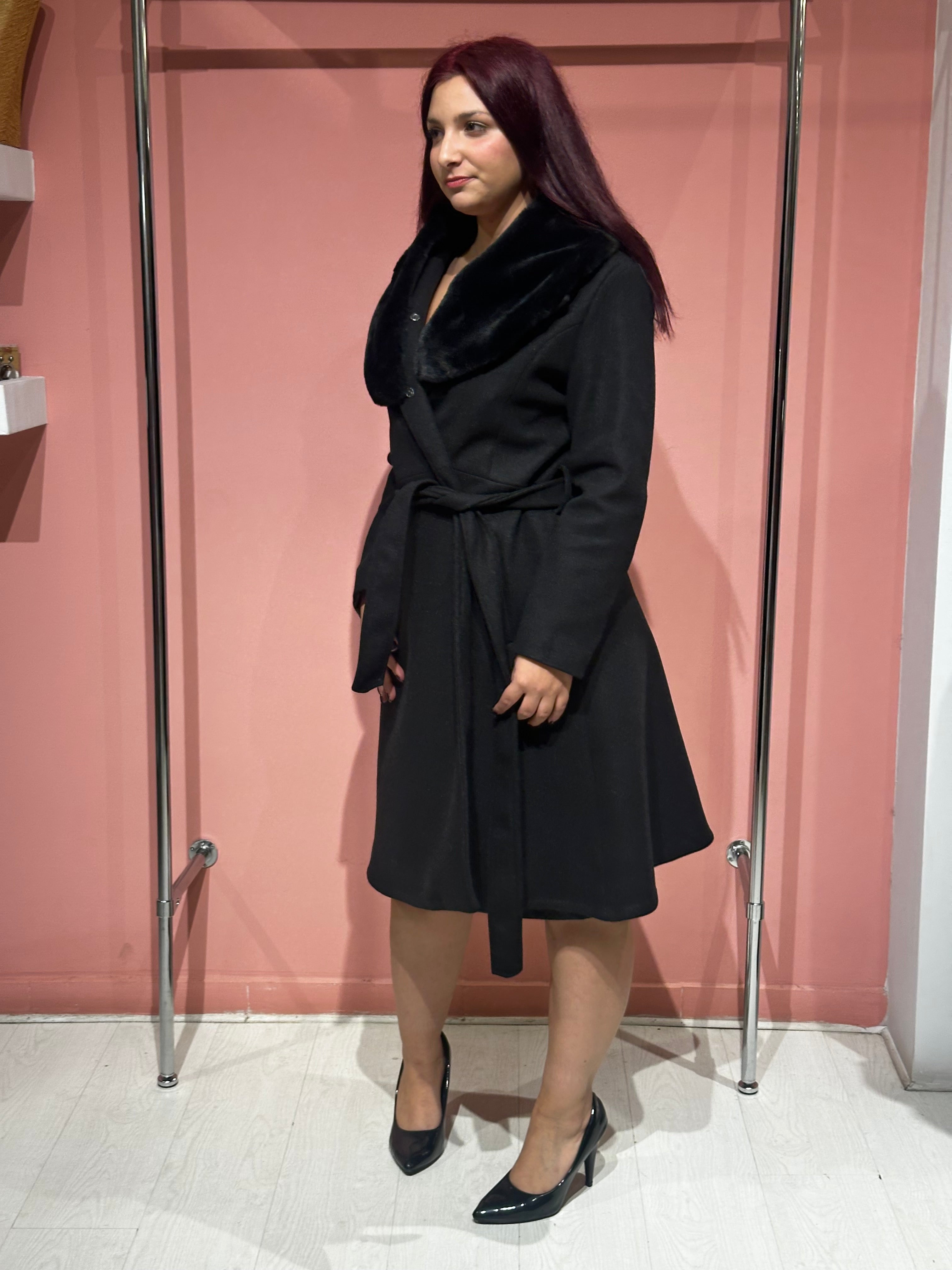 Παλτό με αποσπώμενη γουνάκι