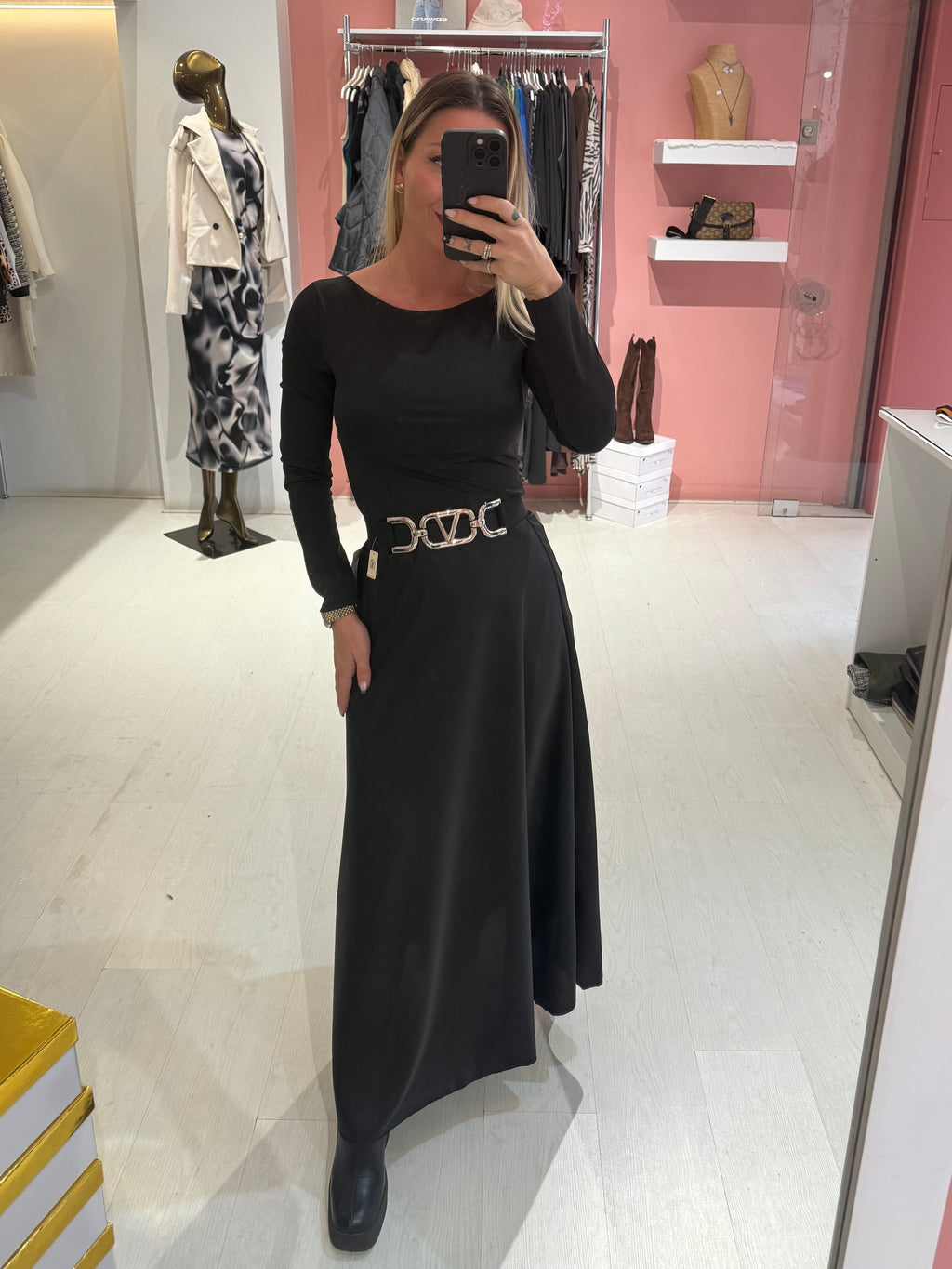 Φούστα μαύρη σατέν