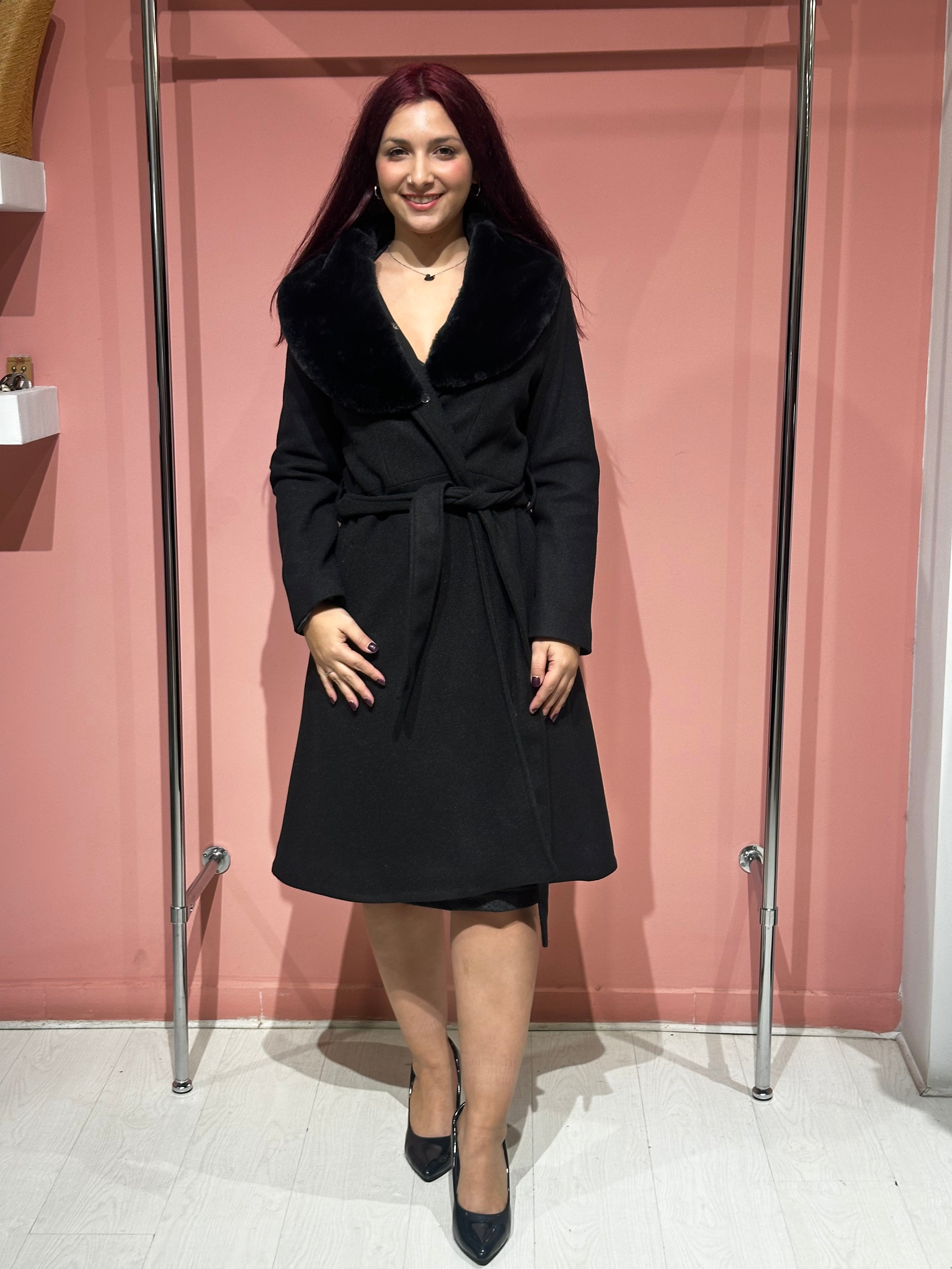 Παλτό με αποσπώμενη γουνάκι