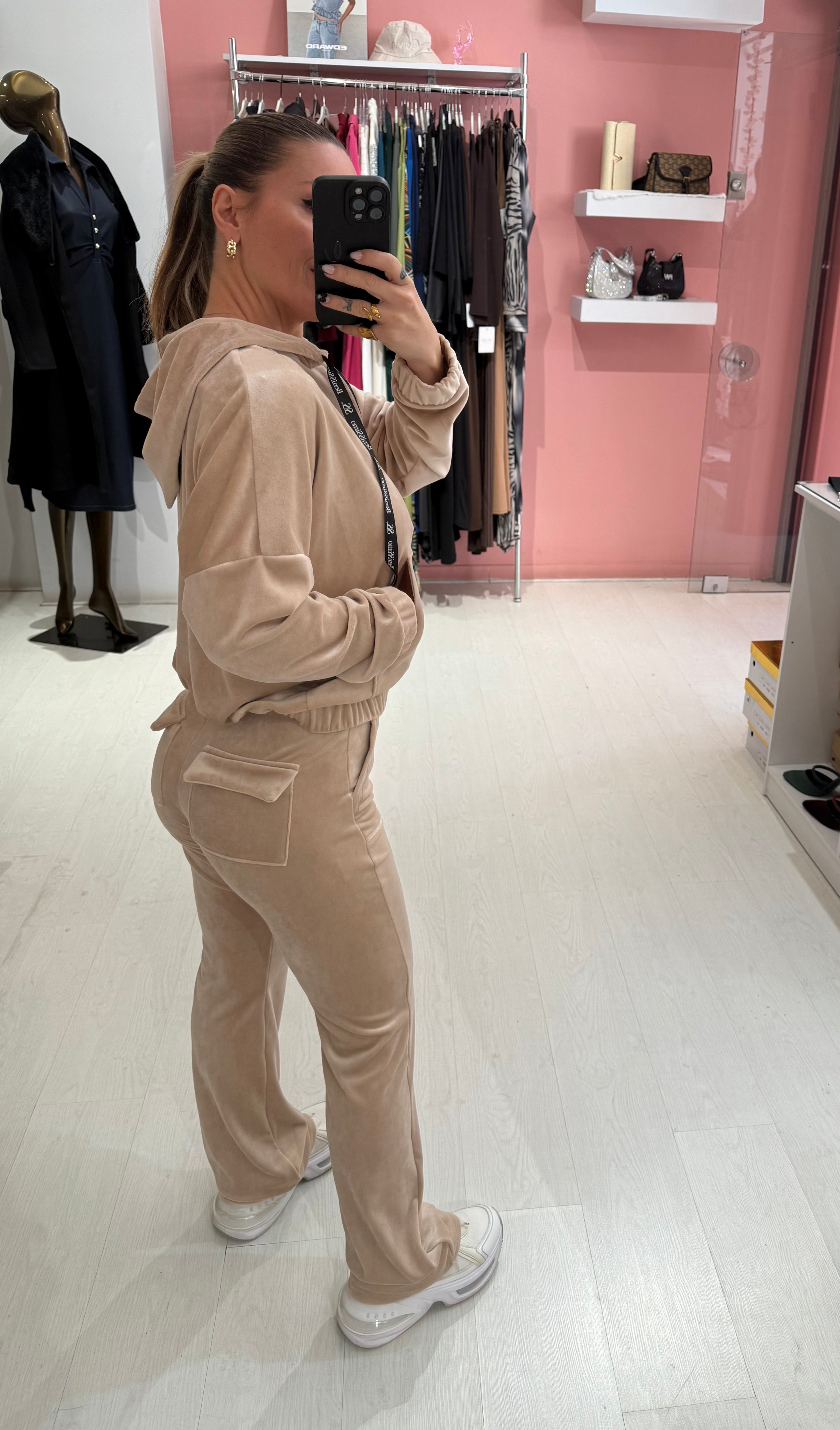 Σετ βελουτε φορμα εκρού