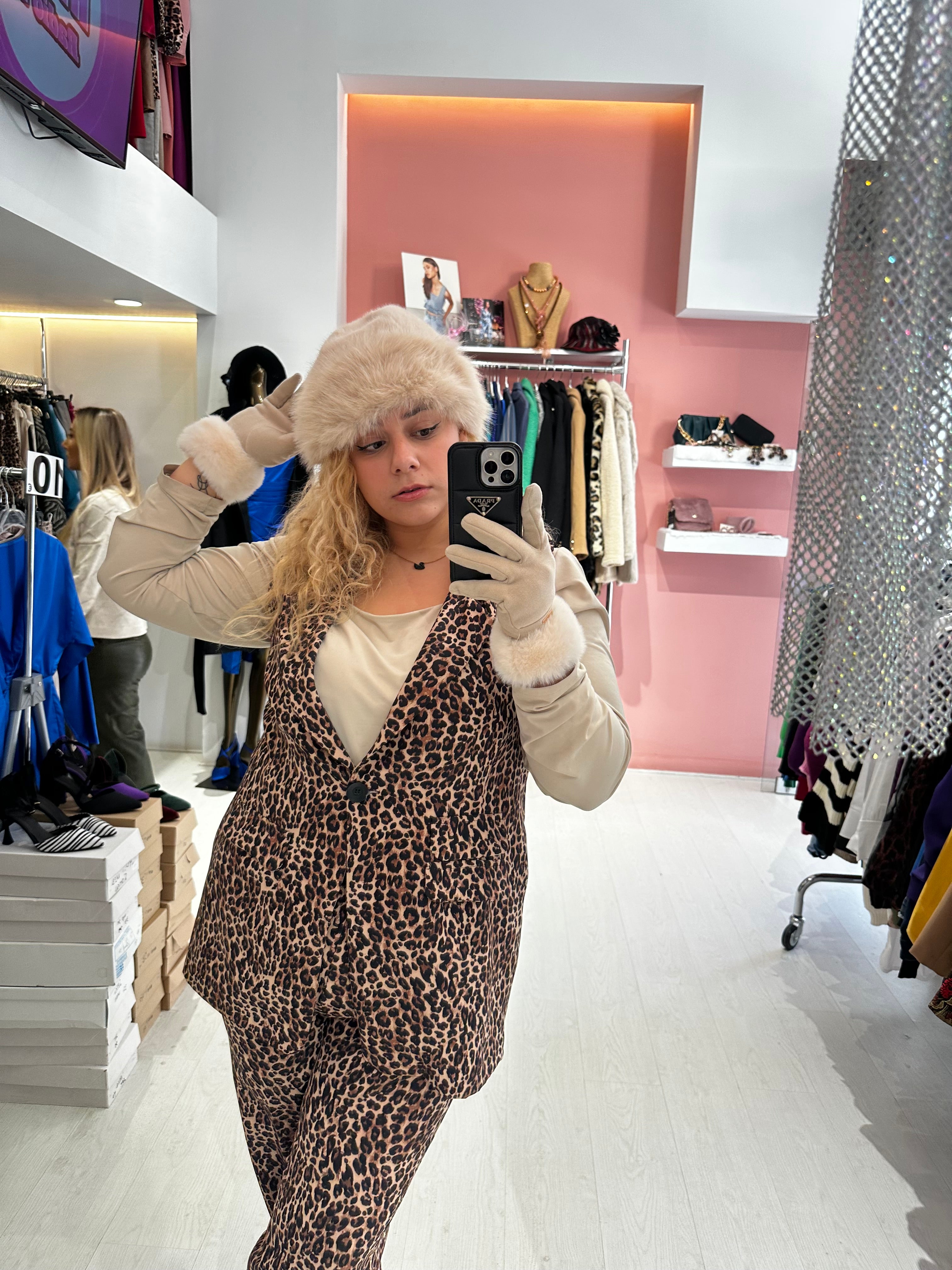 Κουστούμι με αμάνικο γιλέκο