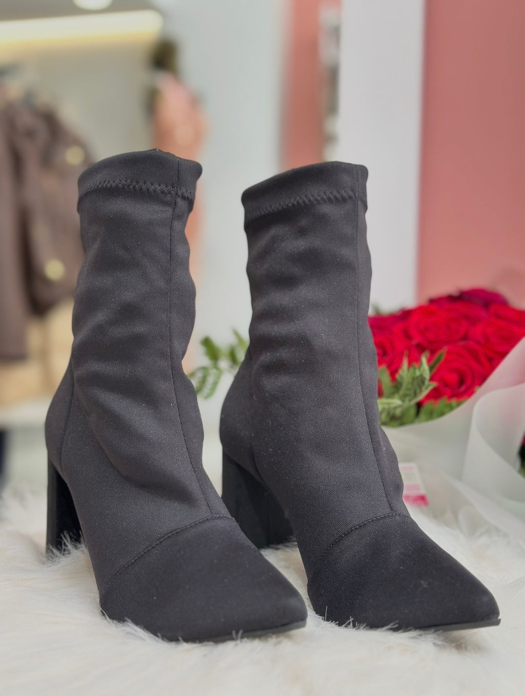 Μαύρα μποτακια