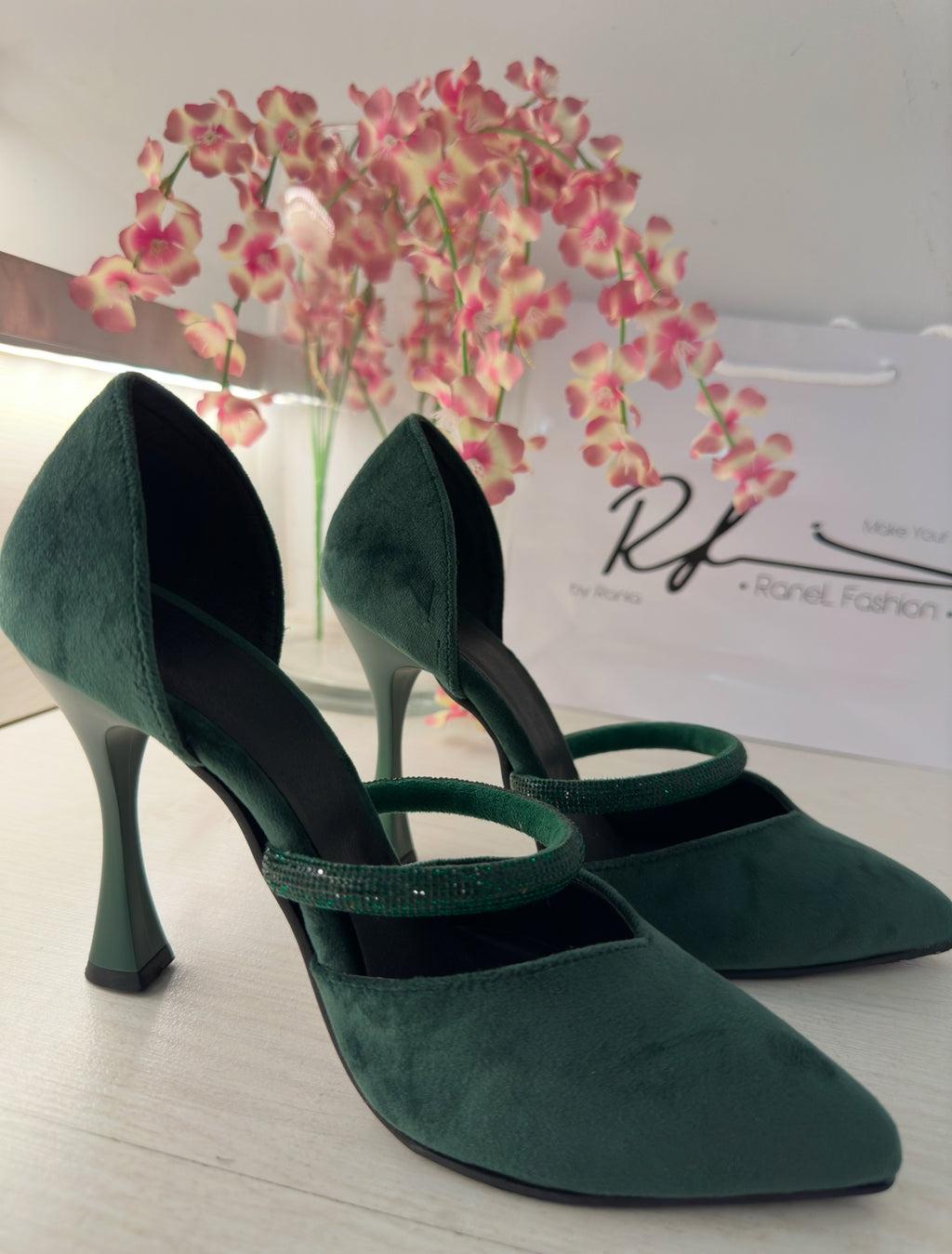 Κυπαρίσσι στρας γόβα