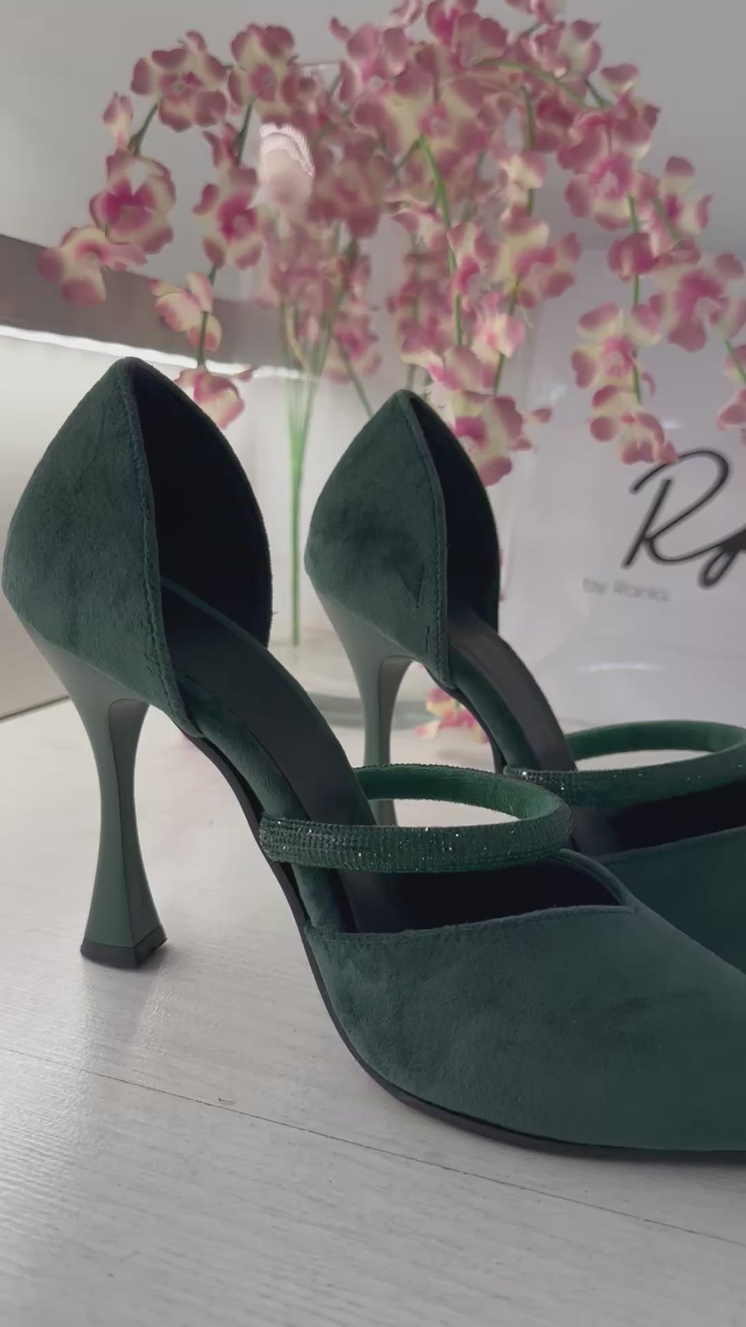 Κυπαρίσσι στρας γόβα