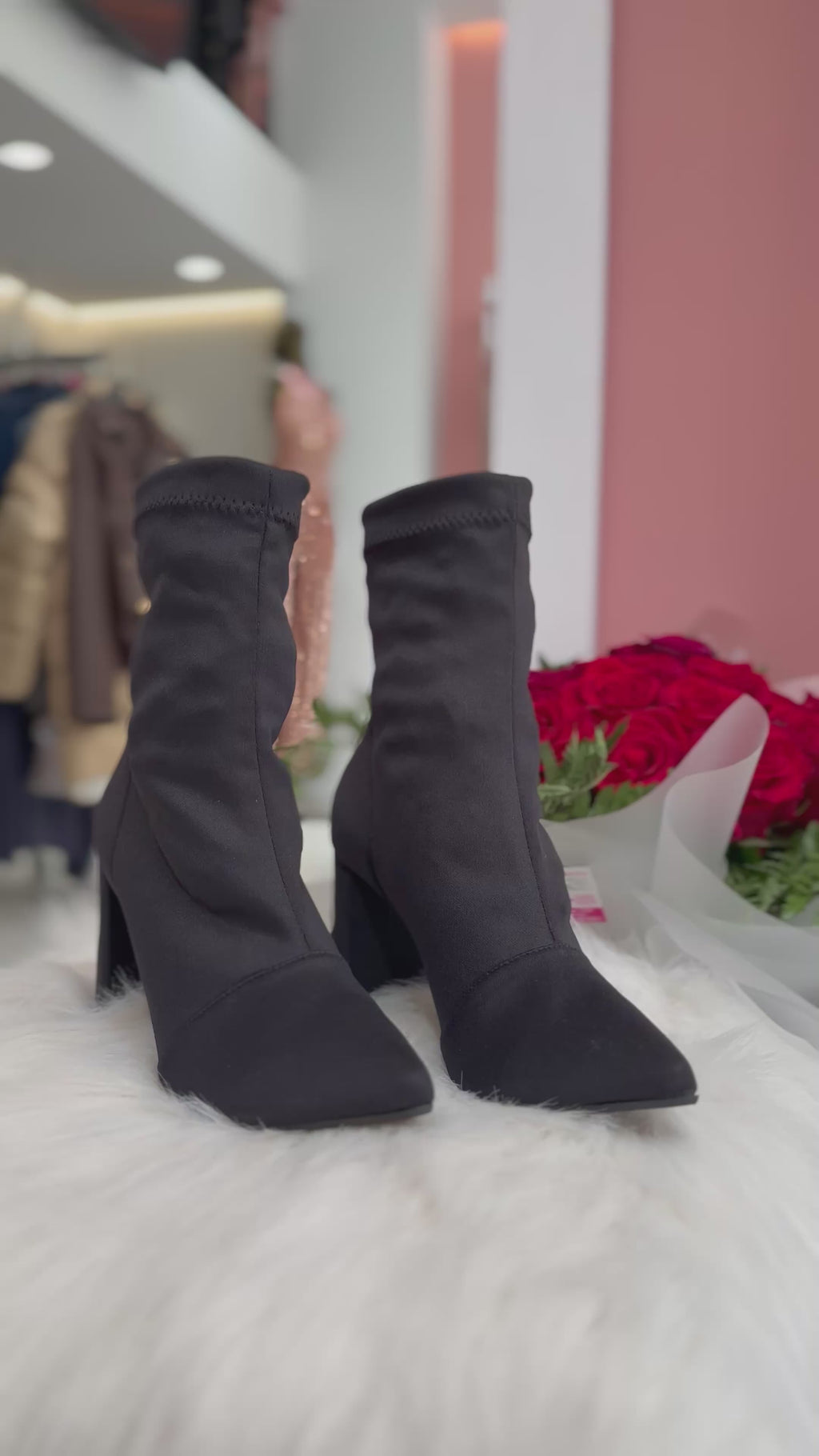 Μαύρα μποτακια